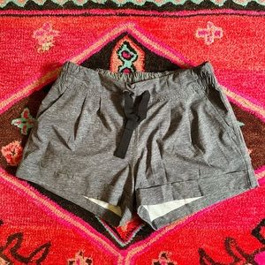 Lululemon Spring Break Away Shorts (size 4)
